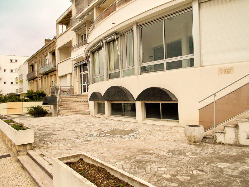 Les Autans Hotel Royan Exterior photo